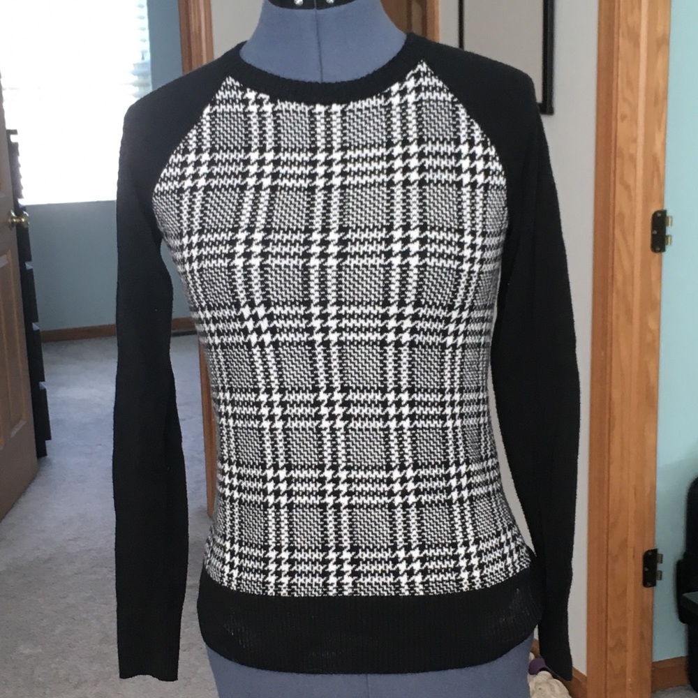 merona houndstooth sweater